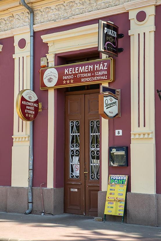 Bed and Breakfast V8-Kelemen Panzió Makó Exterior foto
